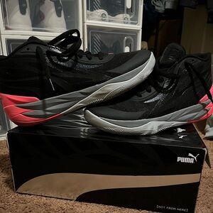 Like New Puma Lamelo 2 size 9.5